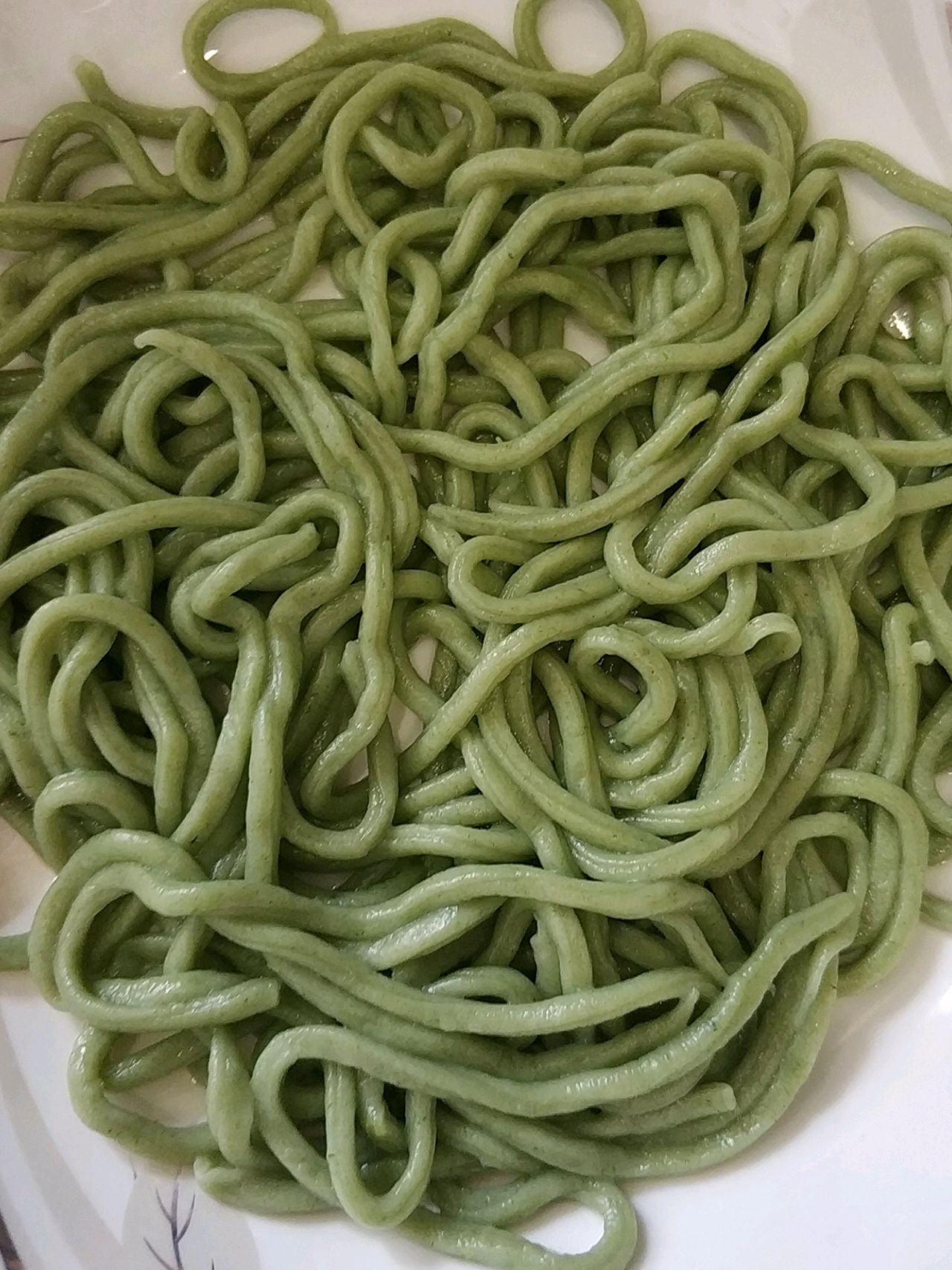 西红柿鸡蛋菠菜绿色面条