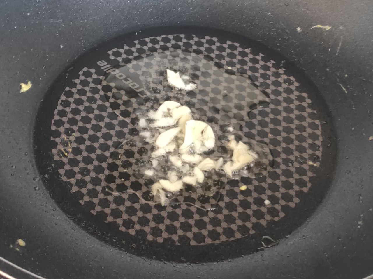 西红柿鸡蛋荞麦面