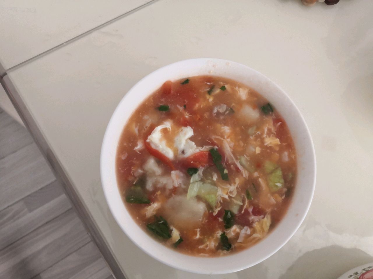 西红柿鸡蛋肉丝疙瘩汤
