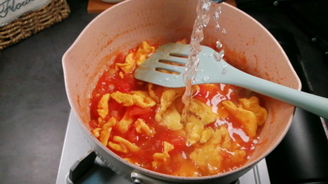 西红柿鸡蛋手擀面