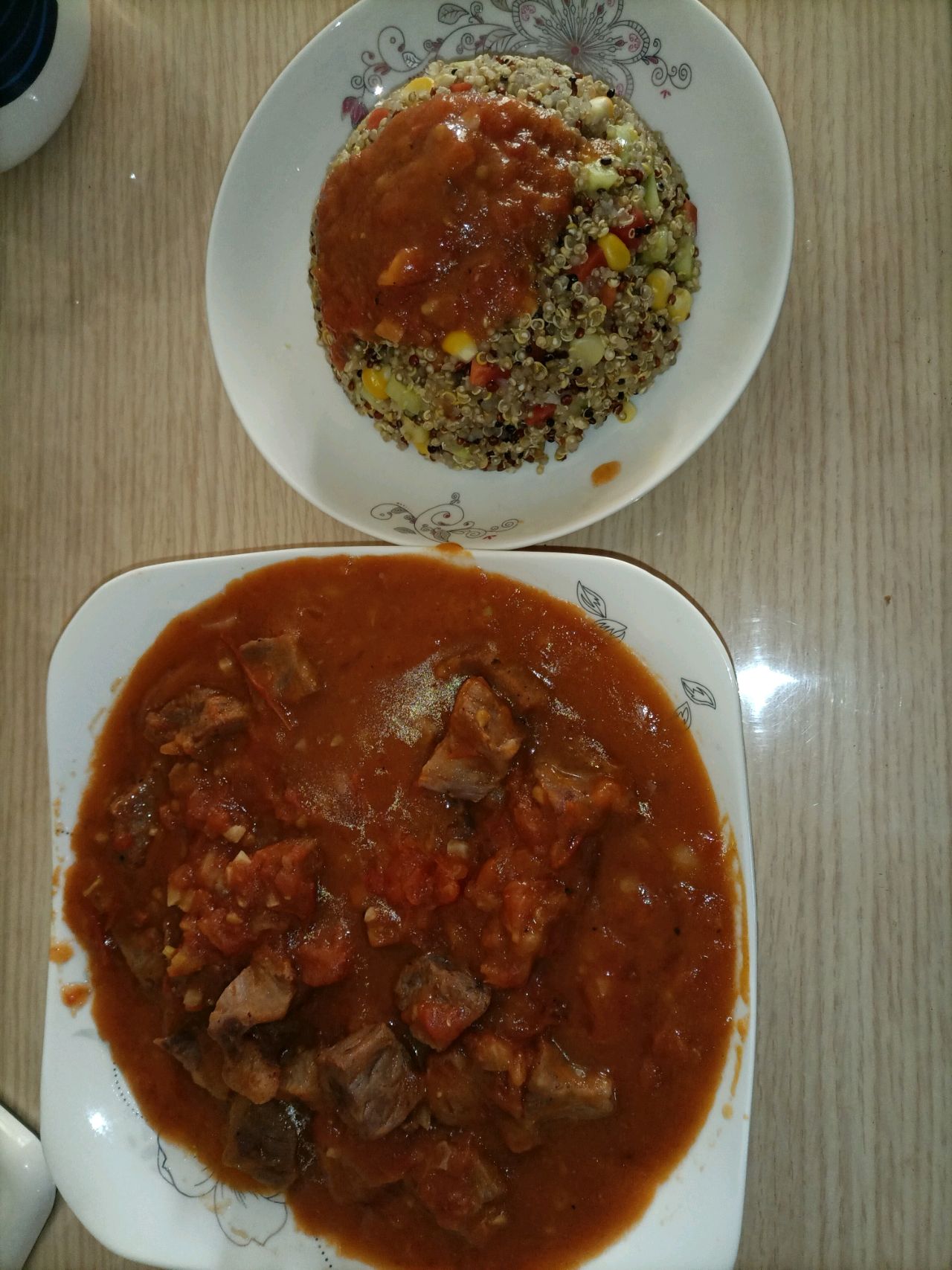 西红柿牛腩时蔬藜麦饭