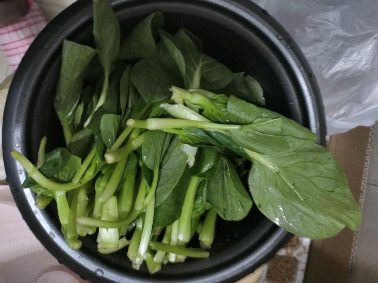 西红柿土豆香菇汤