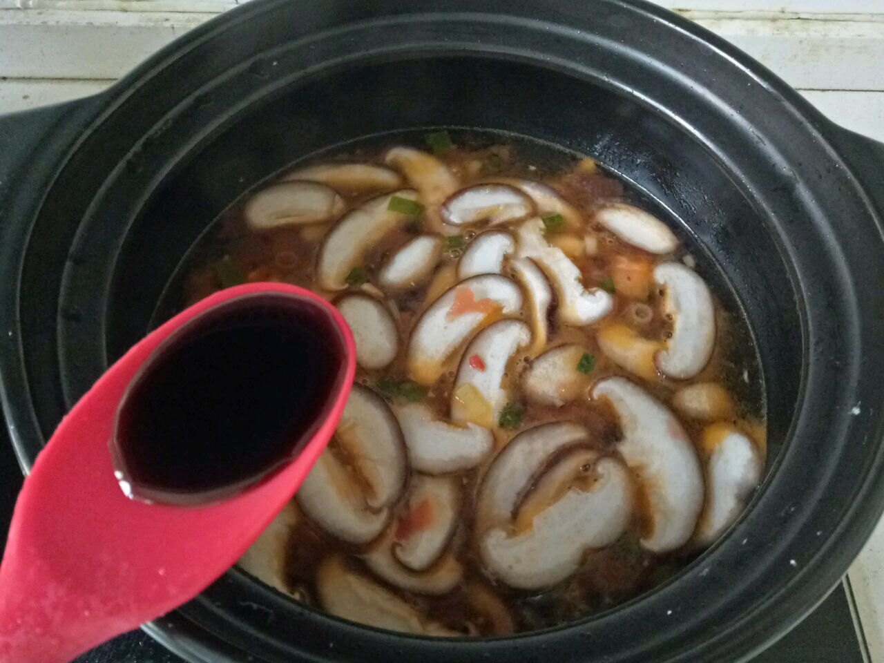 西红柿香菇汤