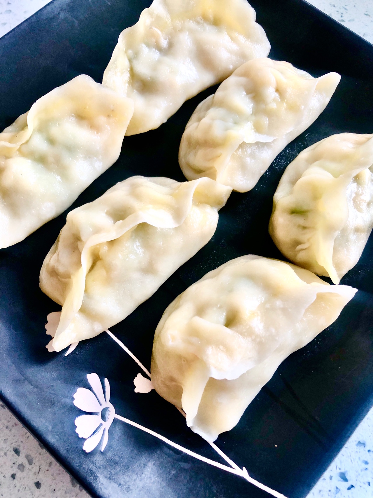 西葫芦鸡蛋粉条蒸饺