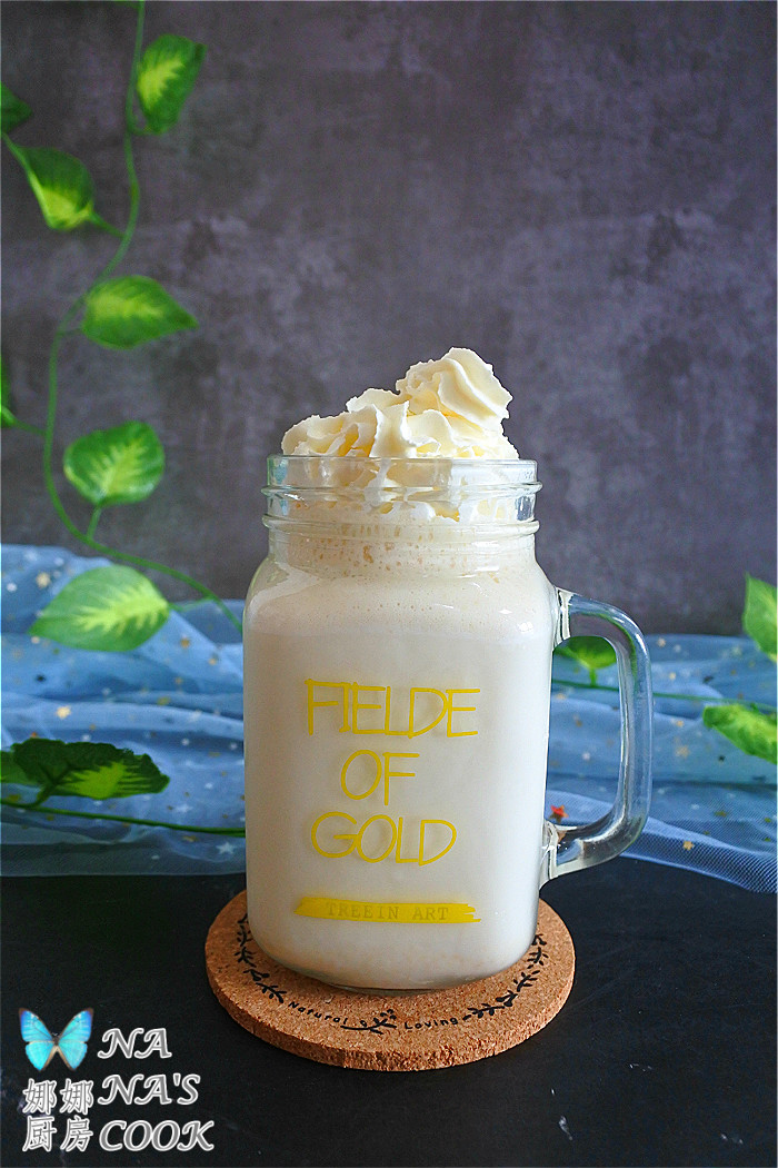 喜欢新鲜感？这杯麦丽素芝士奶昔就是你没喝过的味道