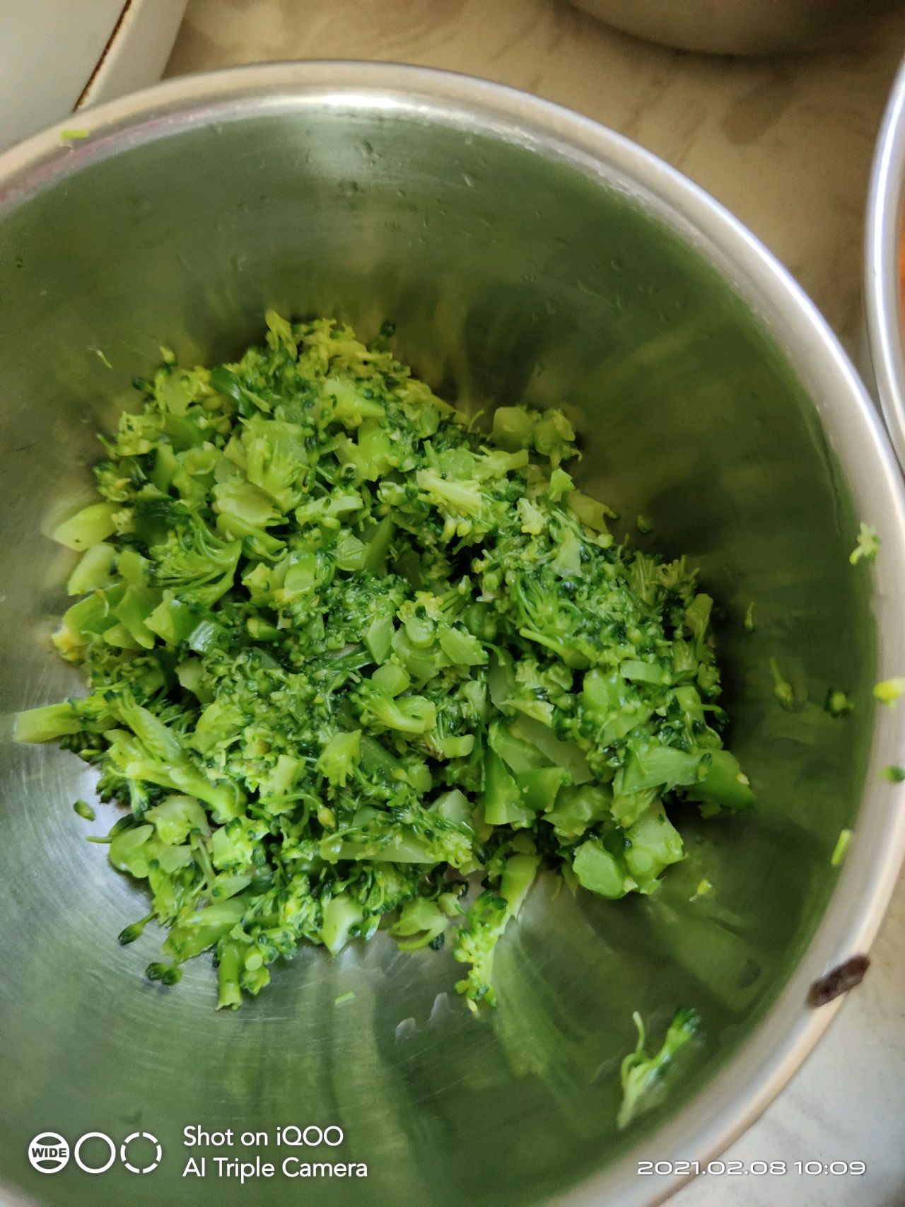西蓝花胡萝卜鸡蛋木耳小炒