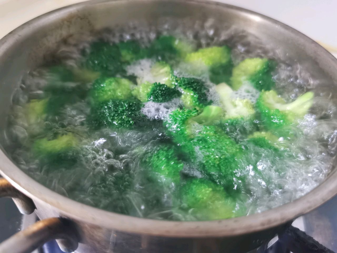 西蓝花土豆泥圣诞树