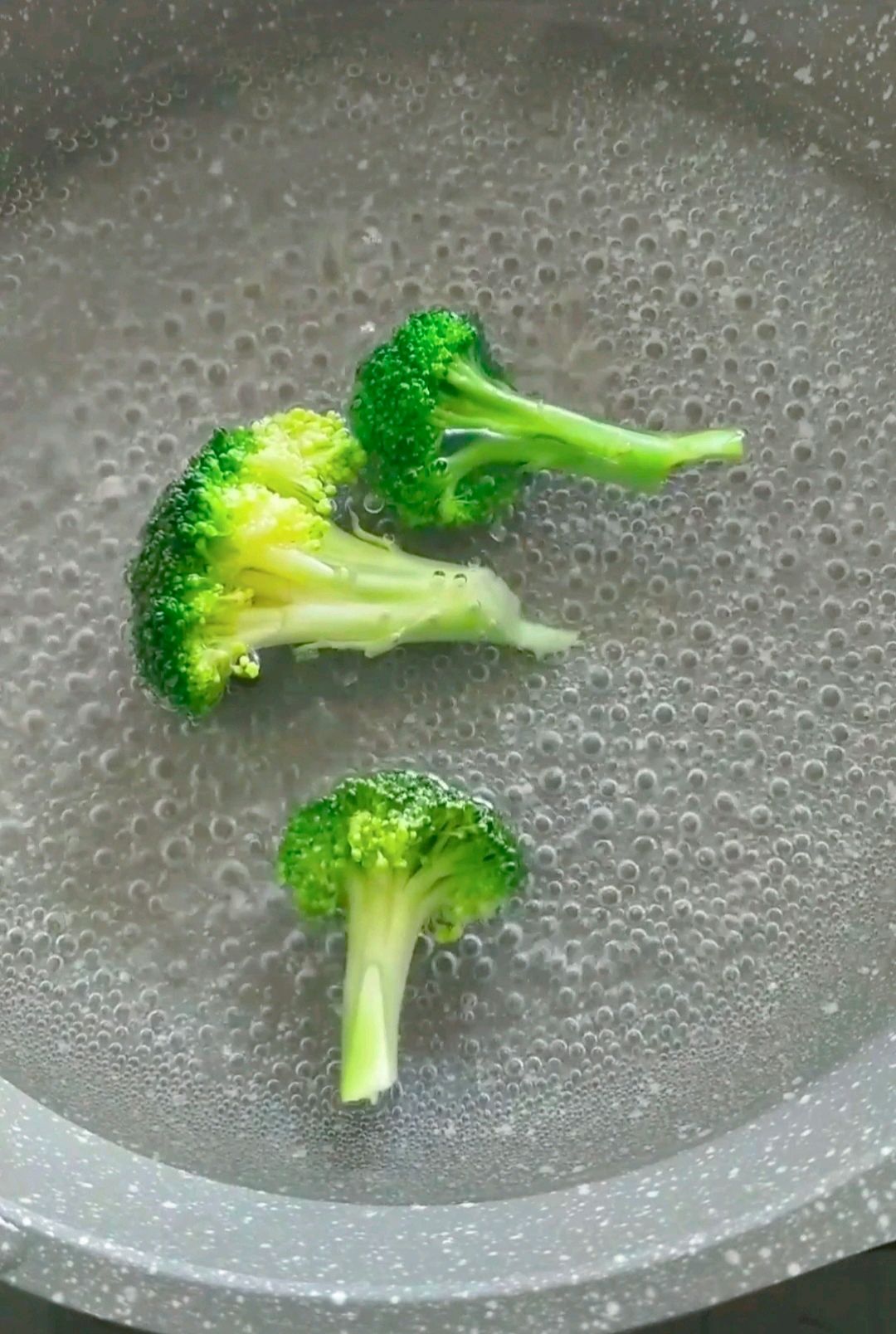 西蓝花小豆豆 8+宝宝辅食