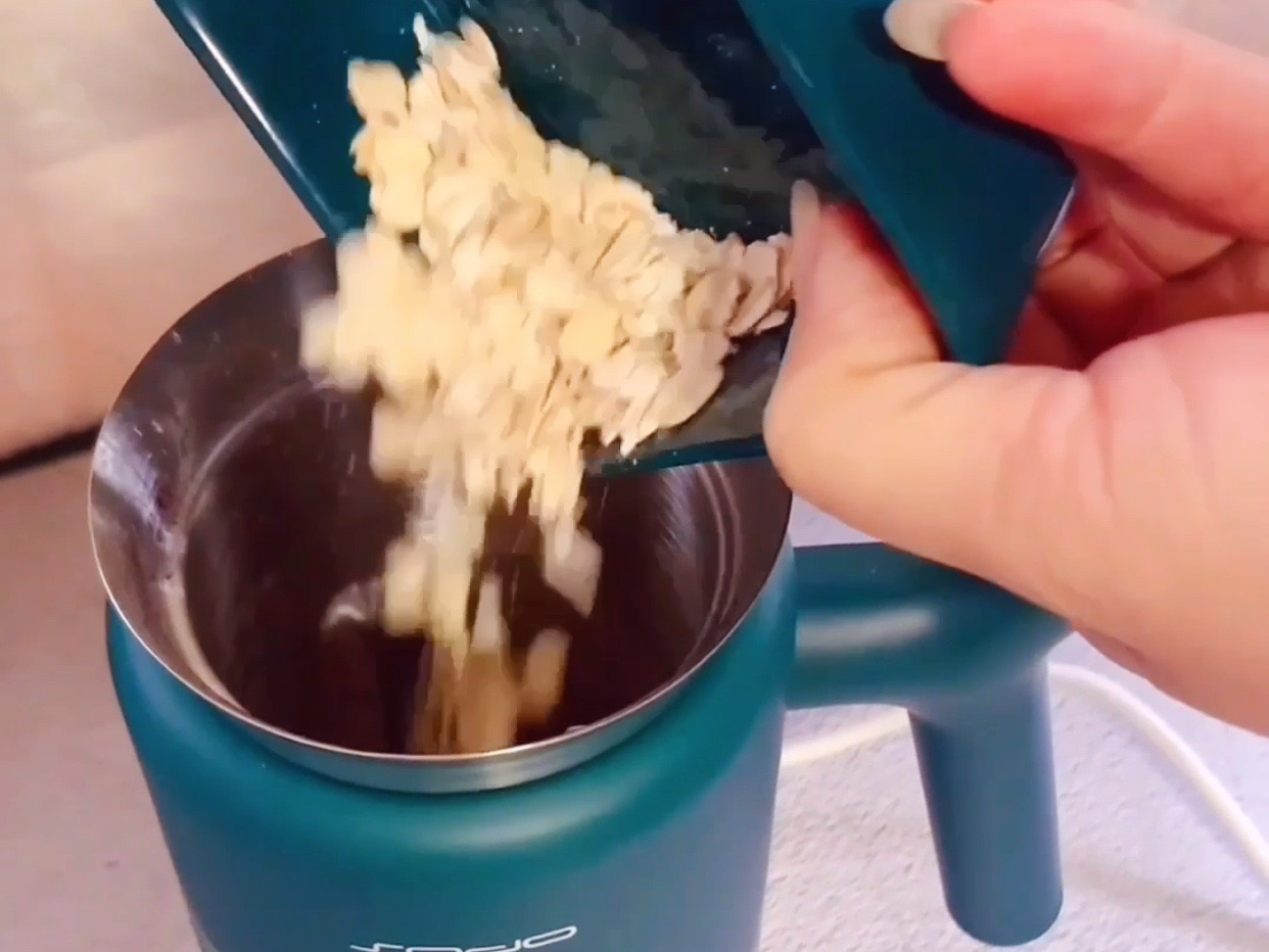 细腻顺滑的紫薯燕麦豆浆