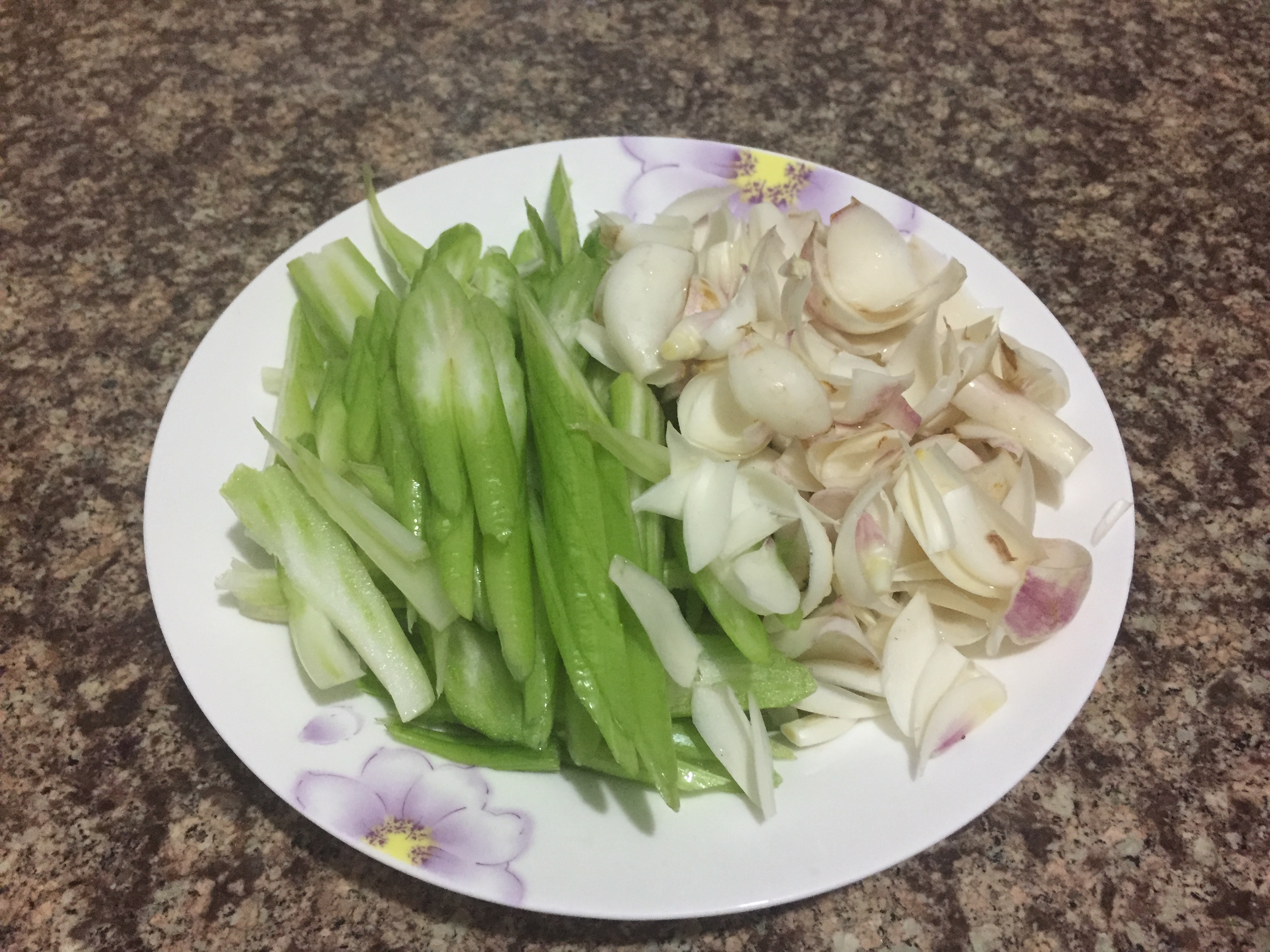 西芹百合炒腰果