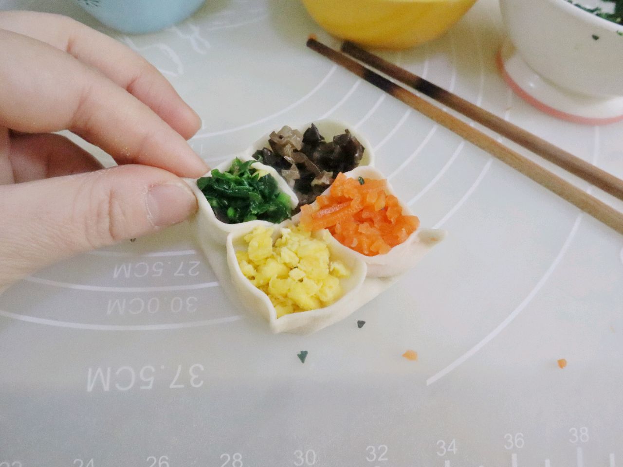 喜庆年菜四喜蒸饺❗️颜色夺目皮薄馅嫩❗️做法超详细