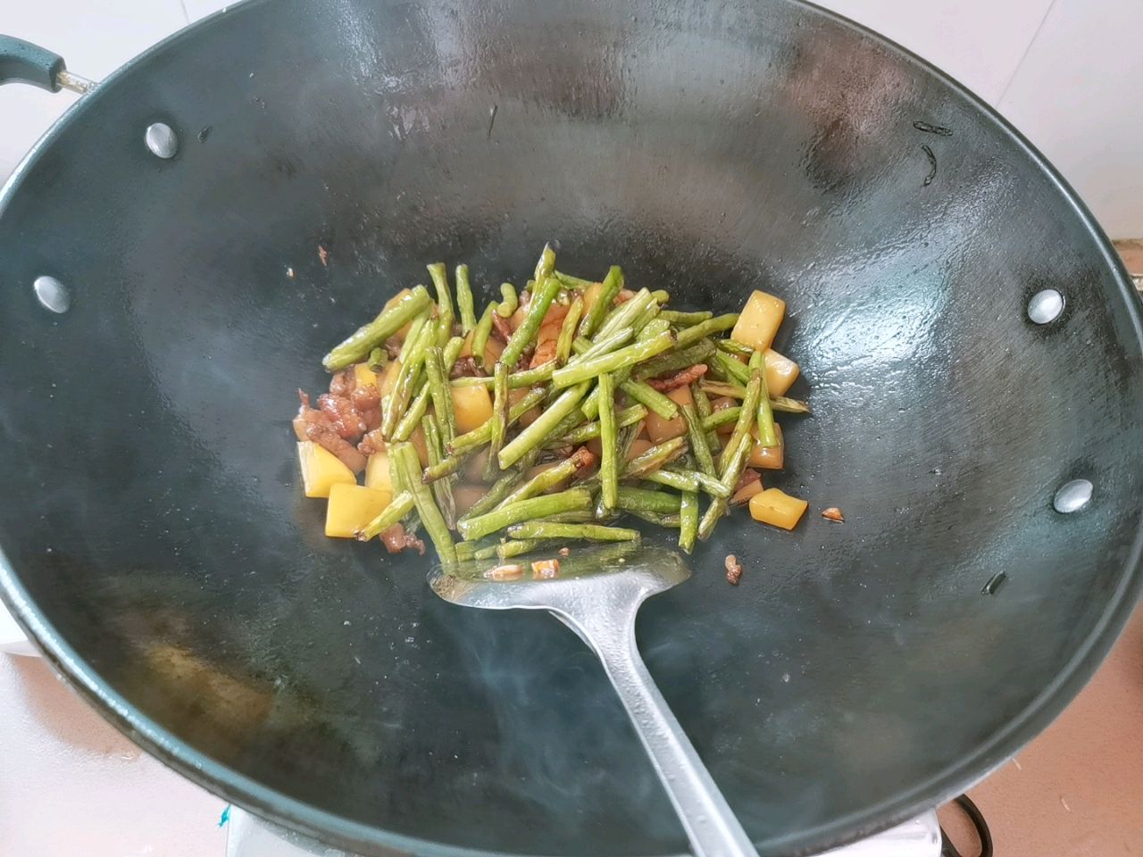 下饭菜•豆角烧土豆