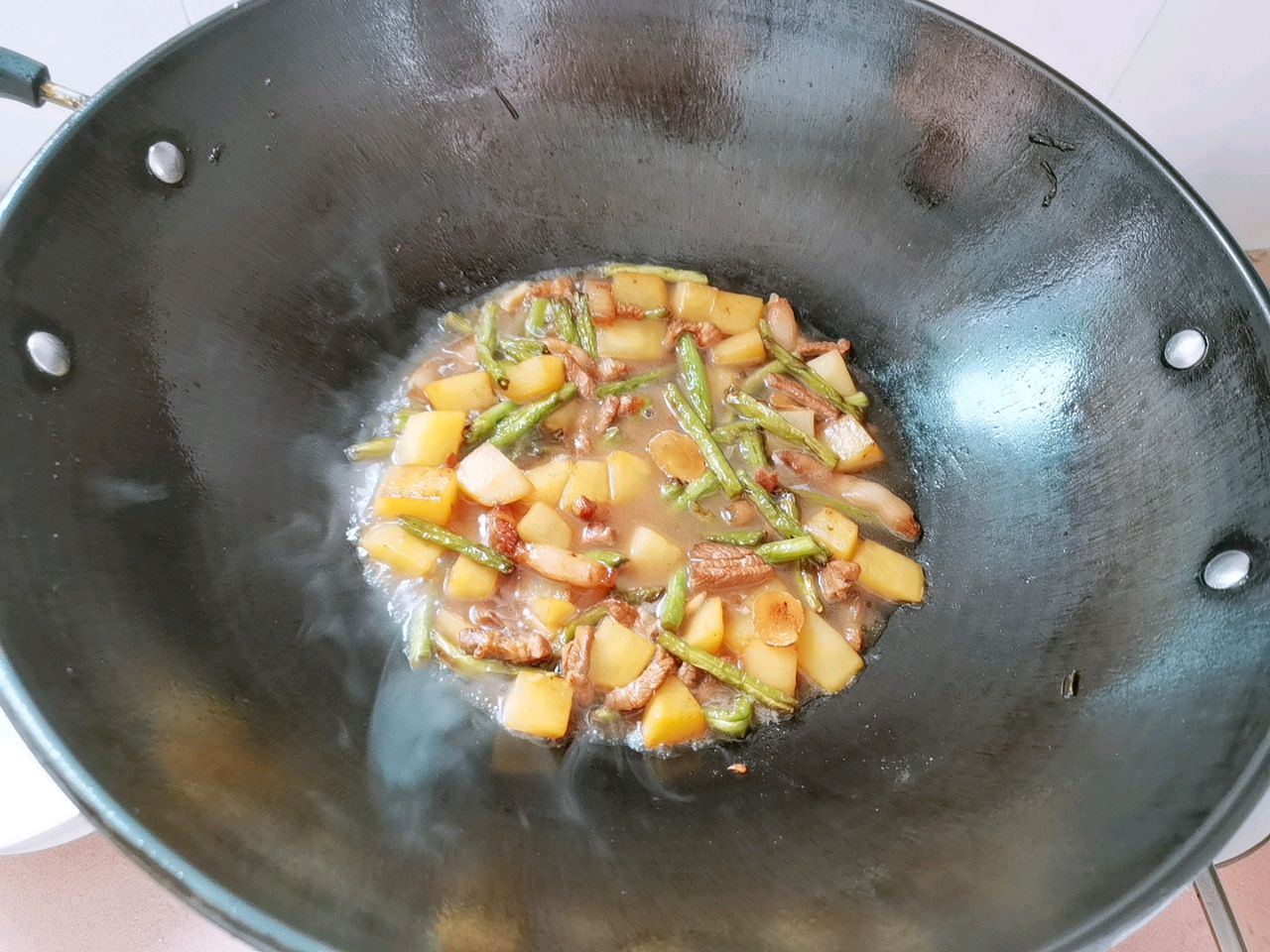 下饭菜•豆角烧土豆