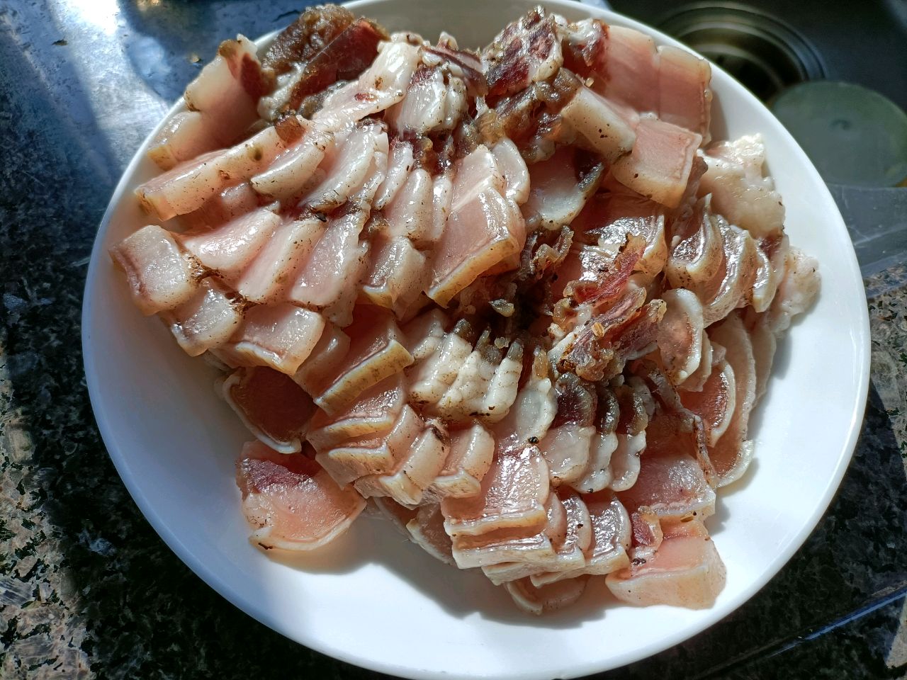 下饭神器～腊肉小炒
