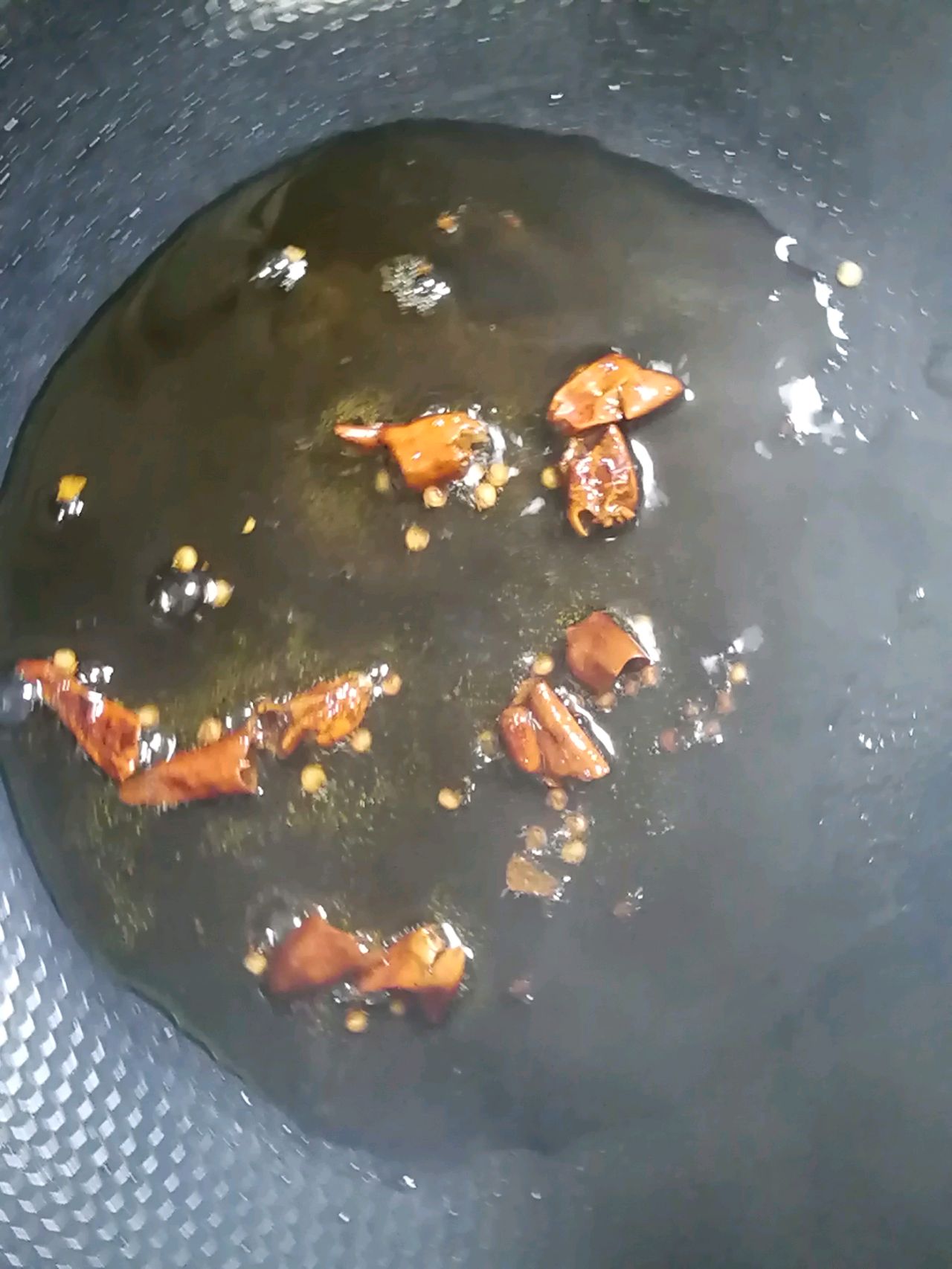 下饭神器烂肉芹菜