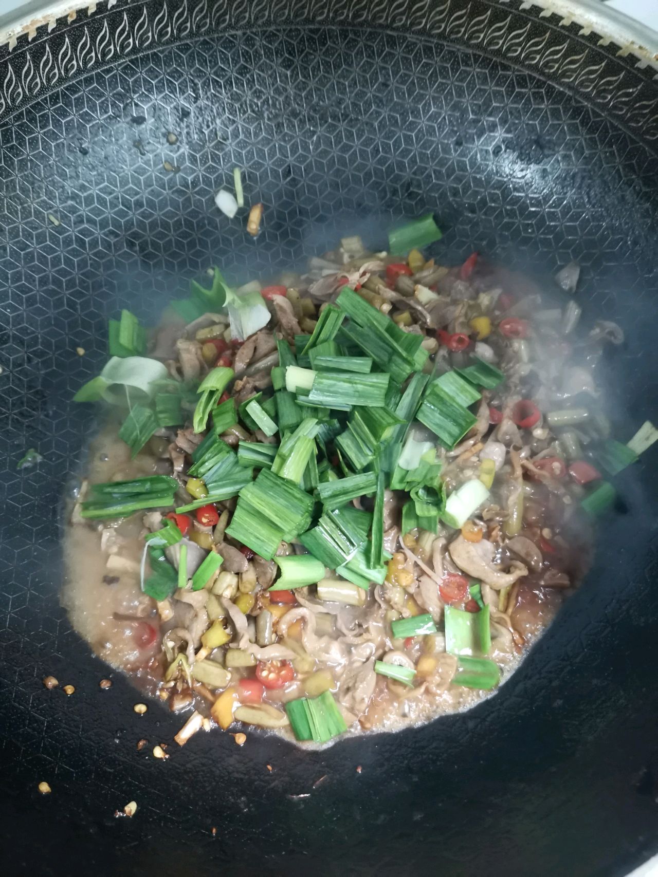 下饭神器-酸豆角炒鸡胗