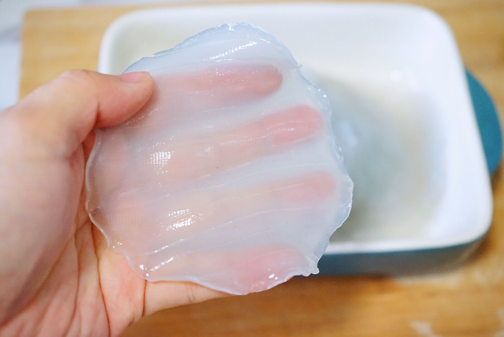 下饭又嫩滑的黄瓜肉肠炒粉皮