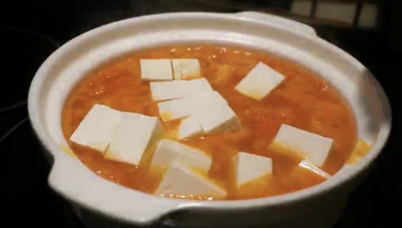 虾滑番茄豆腐煲