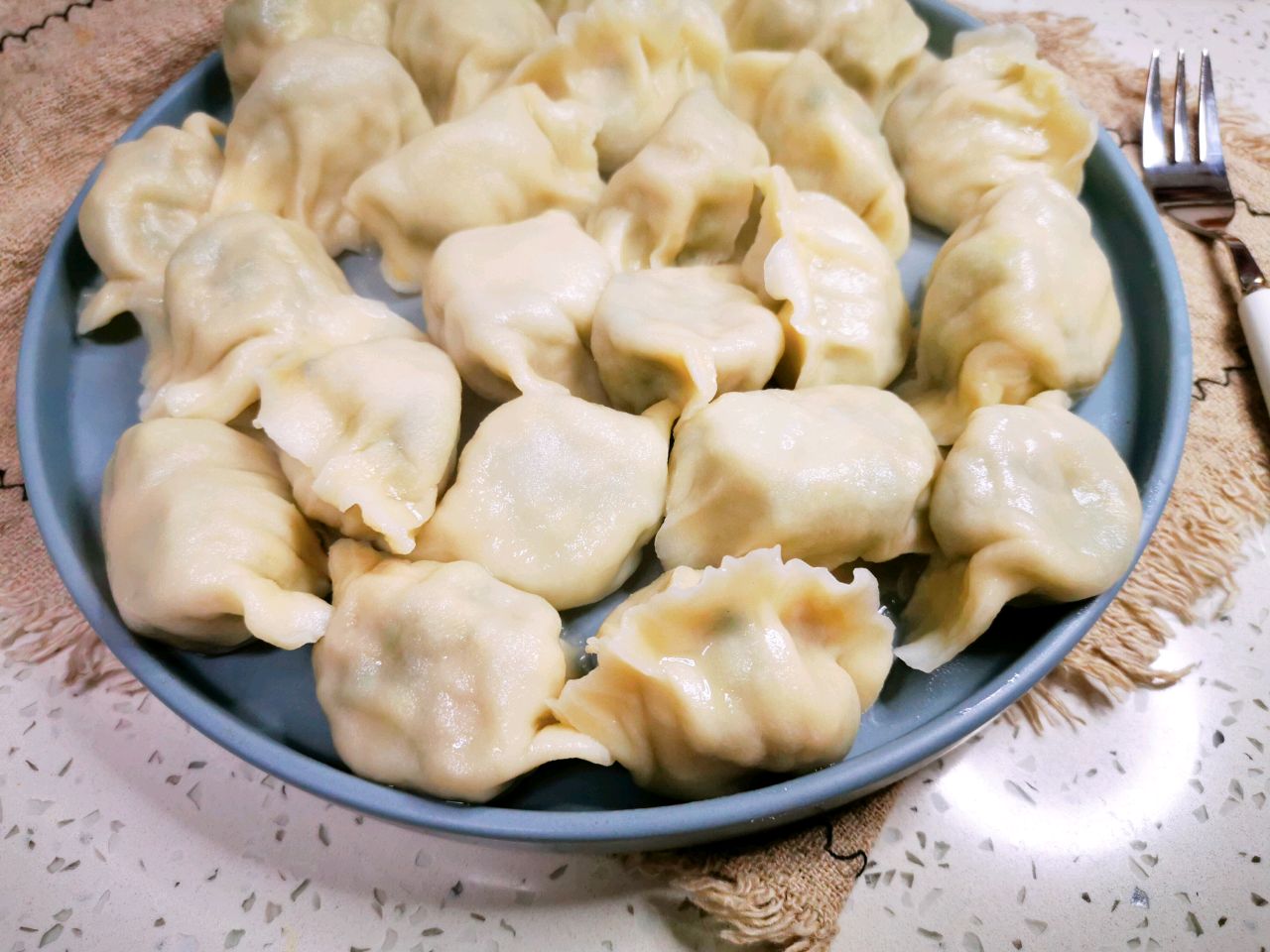 虾米韭菜鸡蛋饺 鲜得不得了