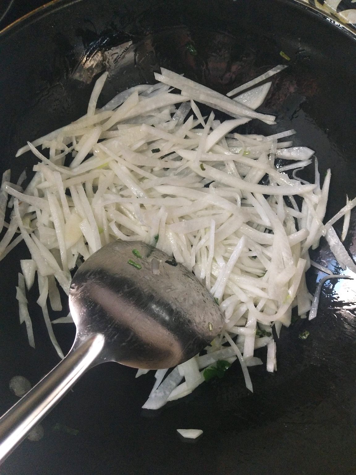 虾皮萝卜粉丝汤