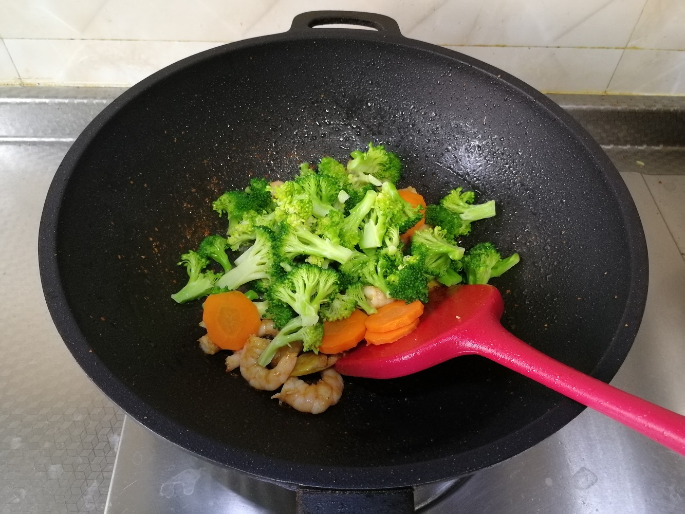 虾仁炒西兰花