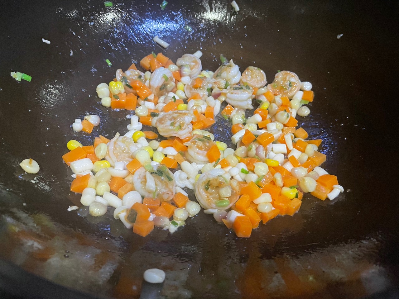 虾仁蛋炒饭