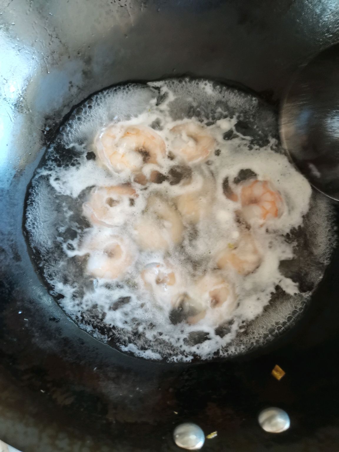 虾仁火腿炒饭