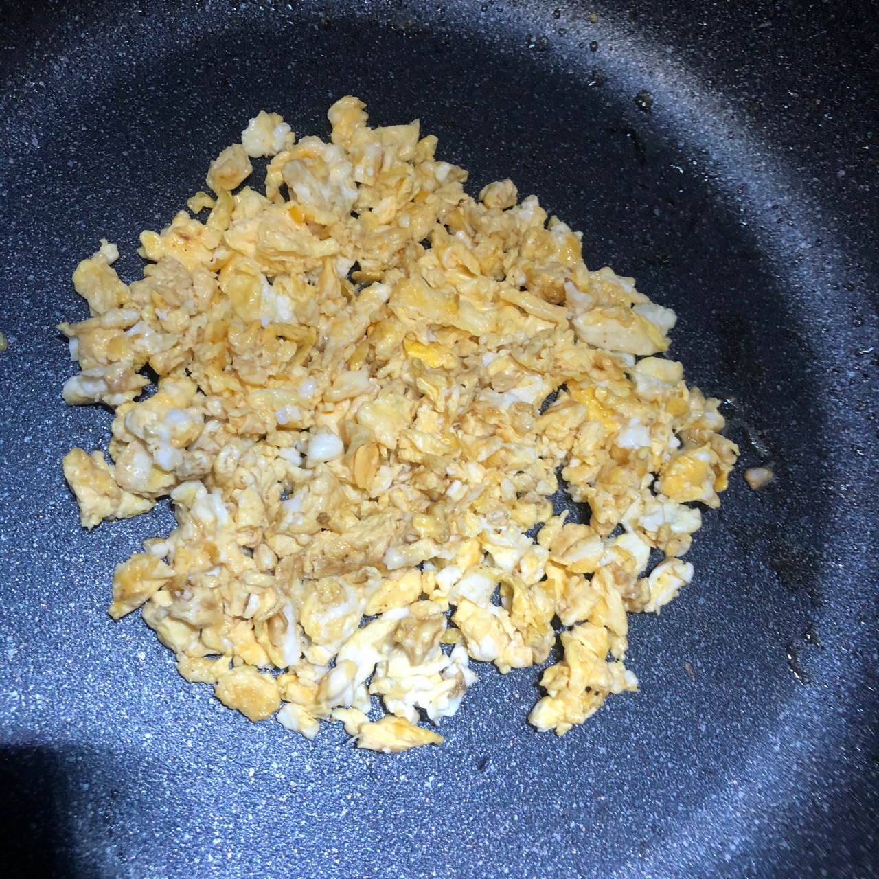 虾仁腊肠炒饭
