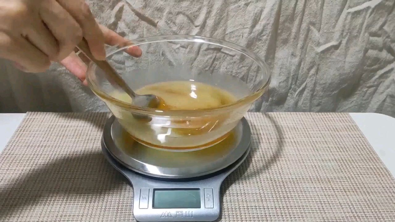 下午茶｜网红螃蟹蛋黄月饼