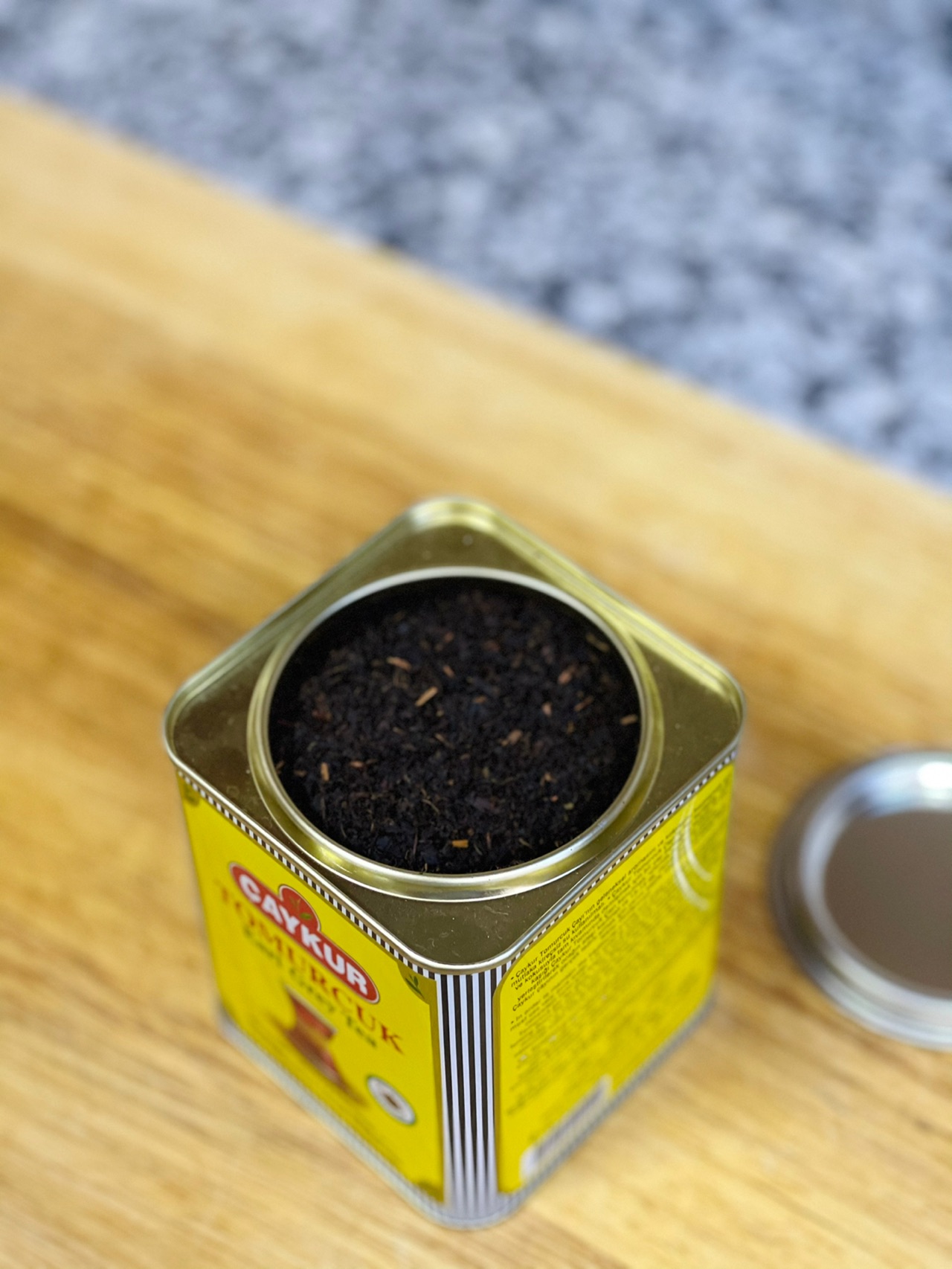 下午茶组合｜好吃的小零食烤孜然辣香菇+煮奶茶