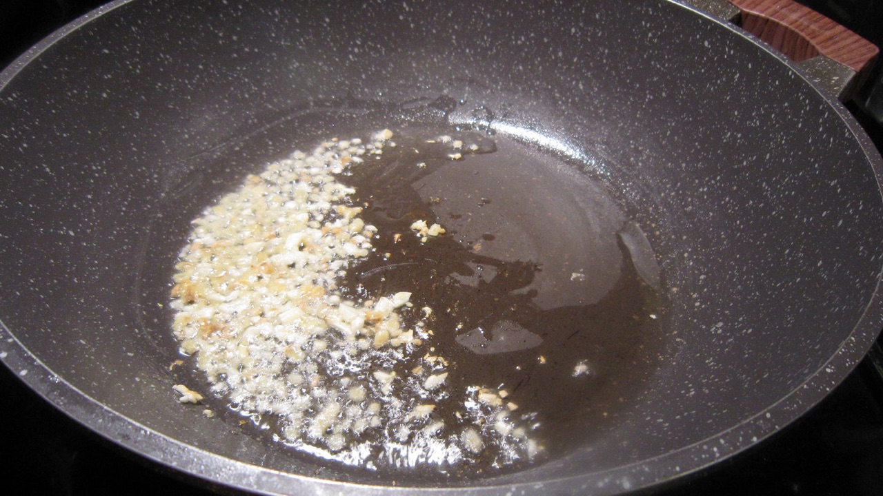 鲜贝肉豆腐汤