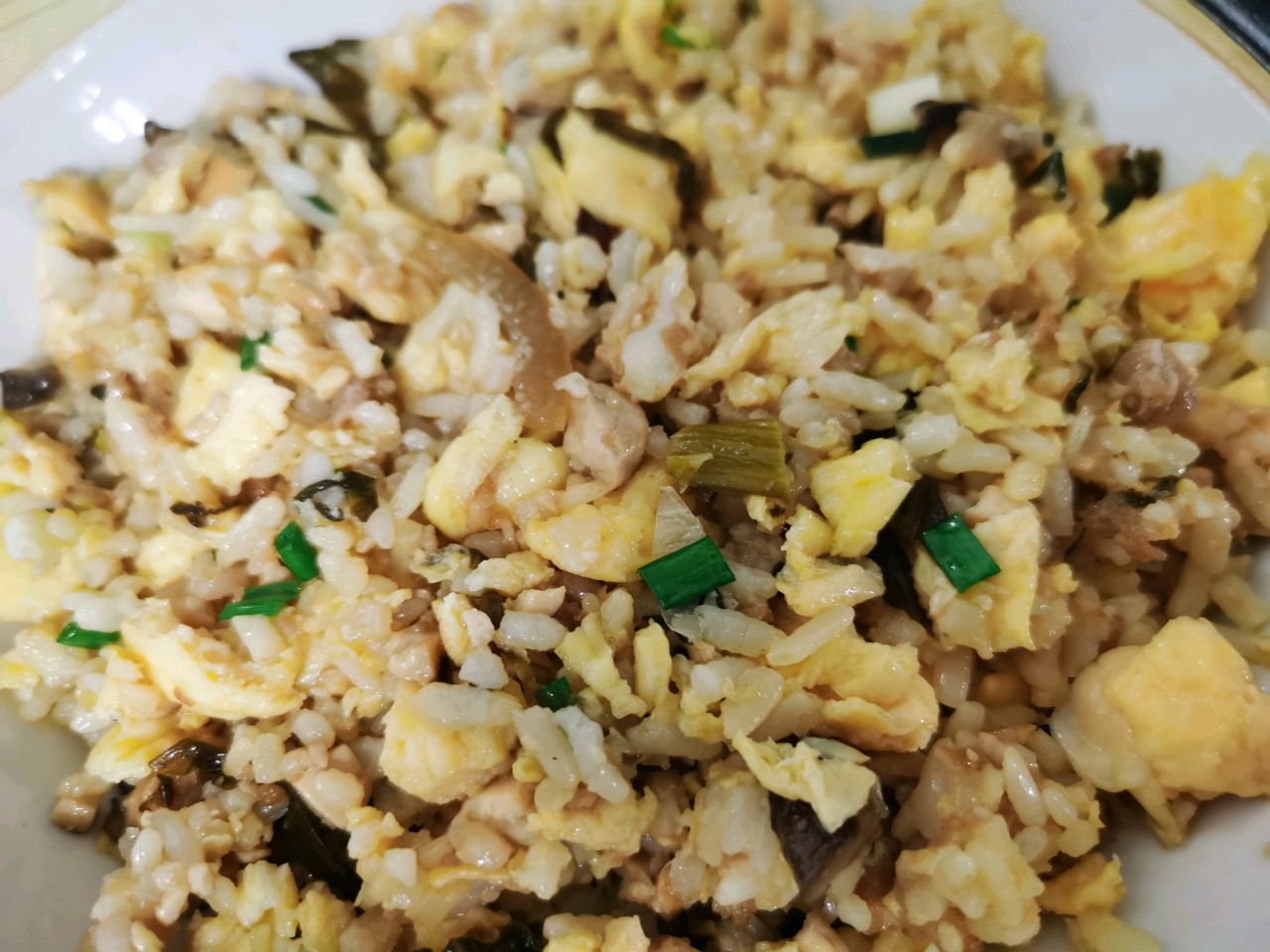 咸菜蛋炒饭