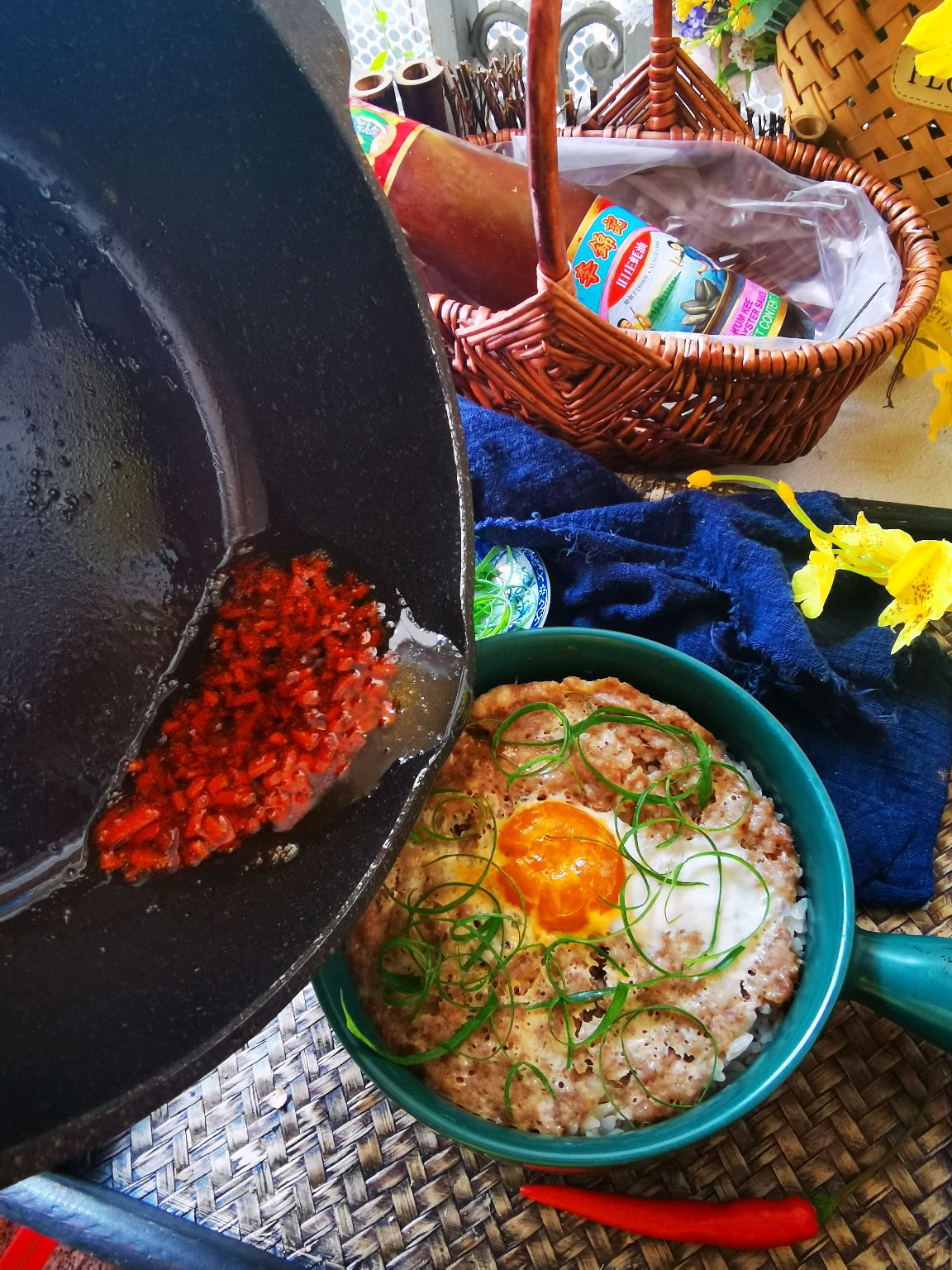 咸蛋肉饼蒸饭