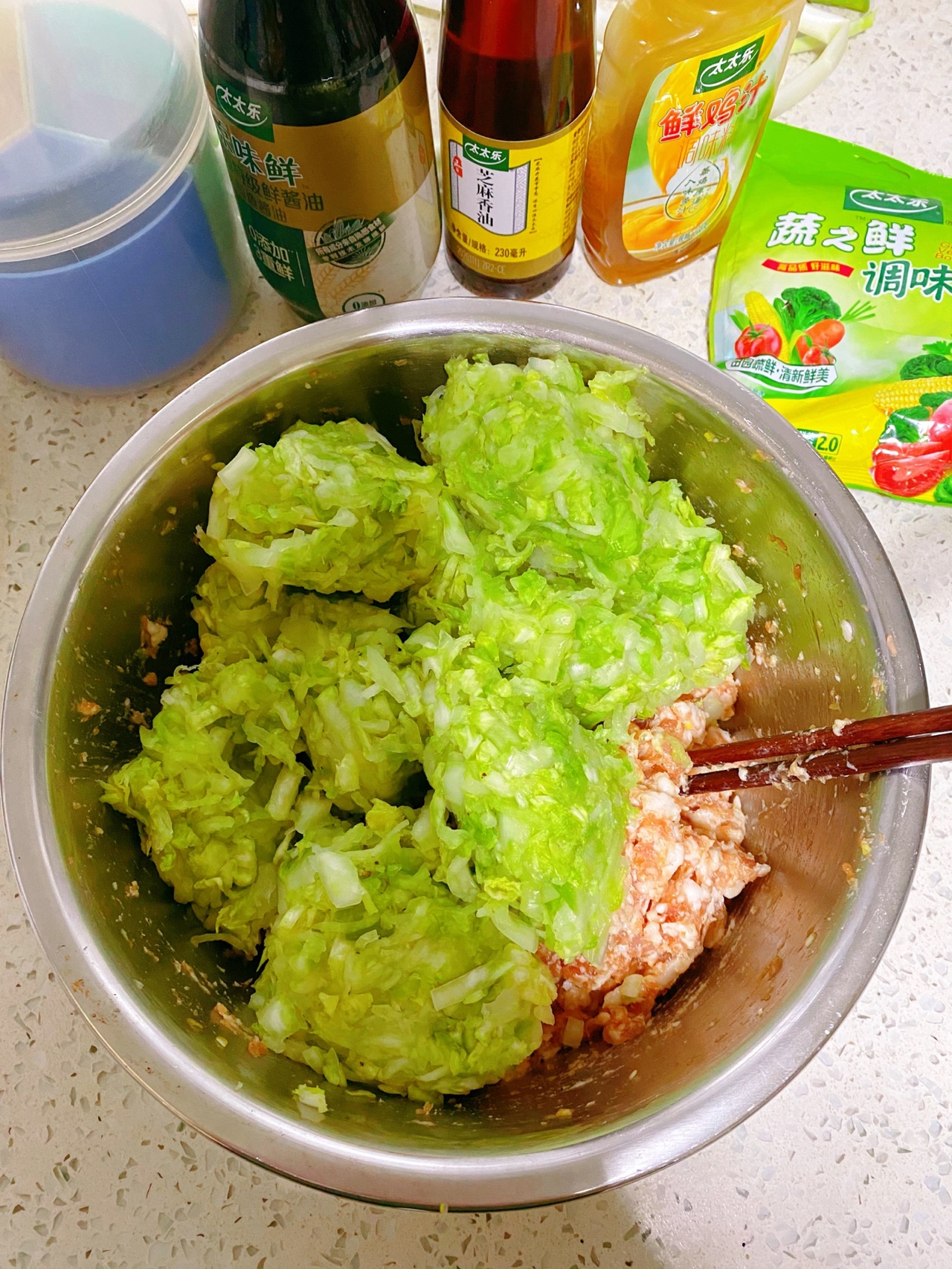 鲜到掉眉毛萝卜白菜饺子