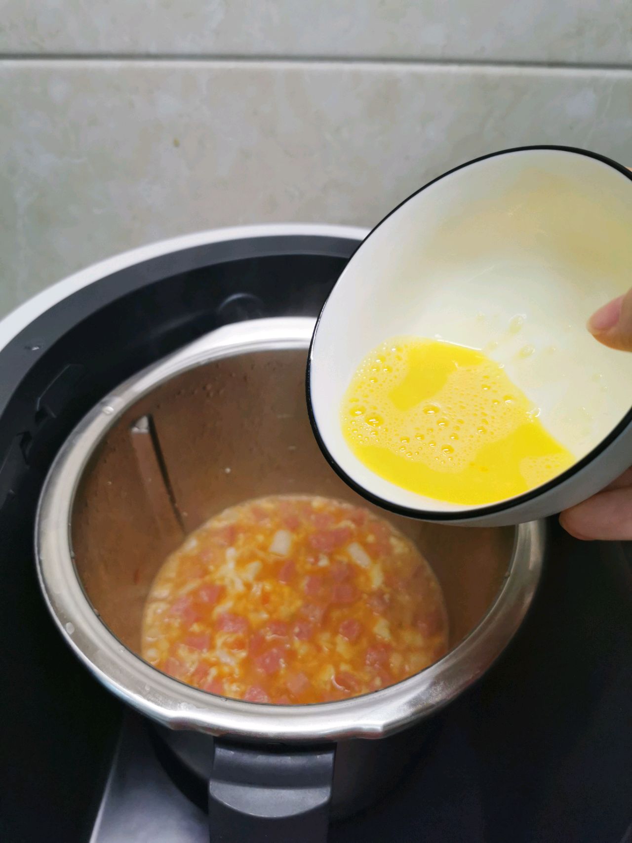 鲜掉眉毛的菌菇汤
