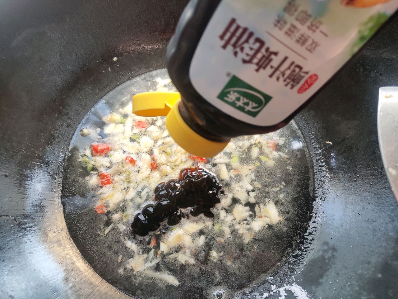 鲜掉眉毛的蒜蓉蚝油西兰花