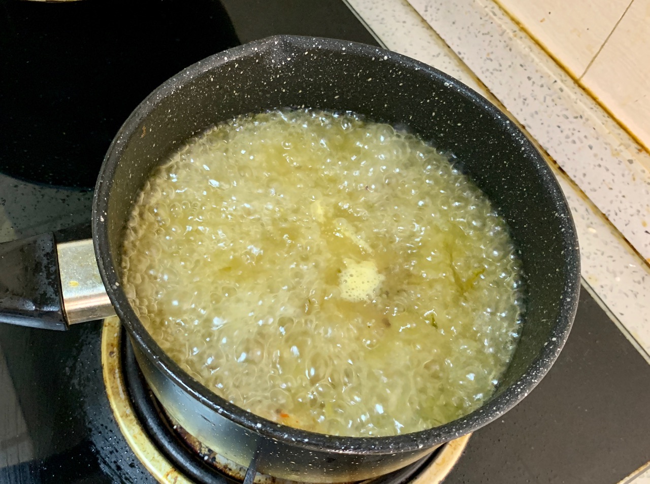 鲜掉眉毛的雪菜黄鱼面