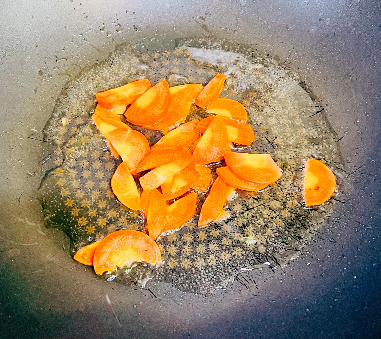 鲜鸡汁小炒香芹