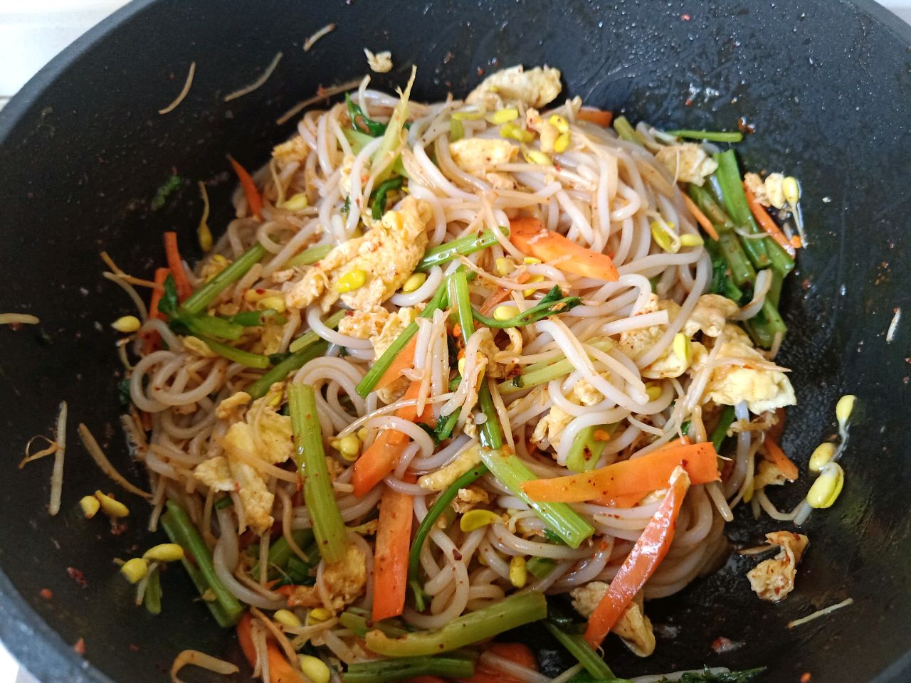 鲜辣炒米粉