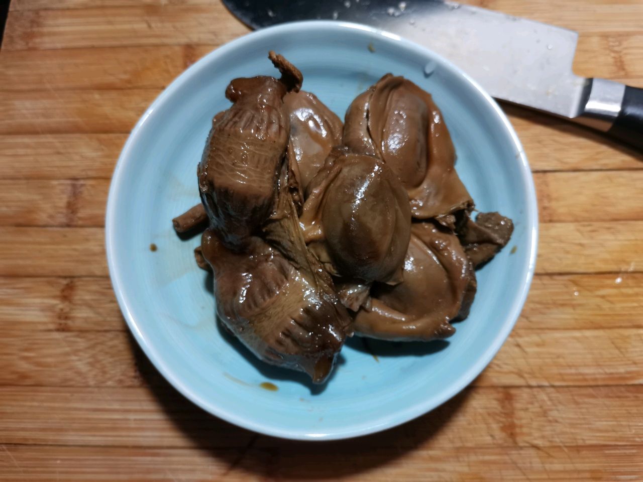 鲜辣鸭胗
