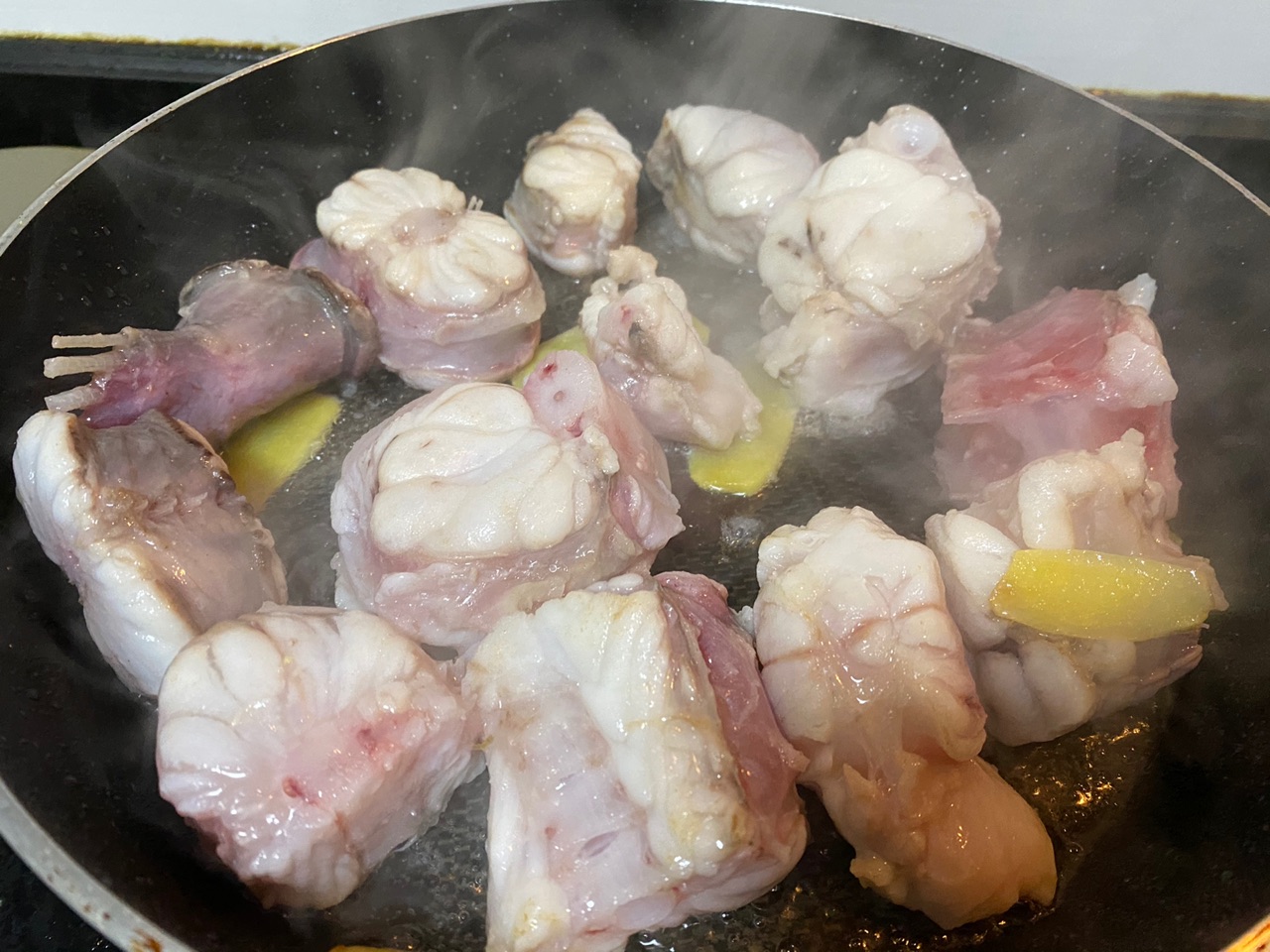 鲜美安康鱼煲