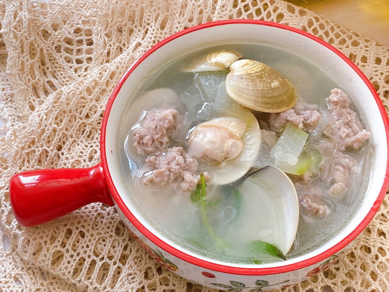 鲜美冬瓜沙白汤