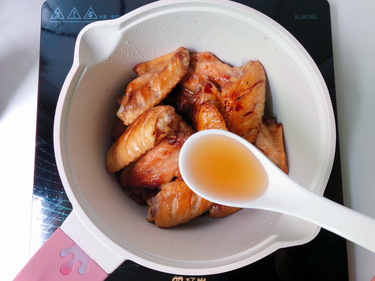 鲜美多汁的可乐鸡翅