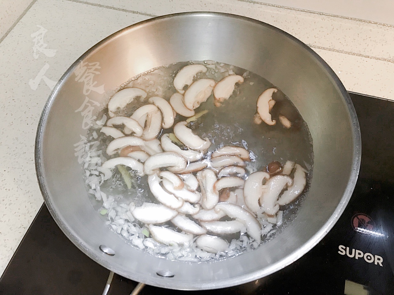鲜美【虾丸香菇豆腐汤】
