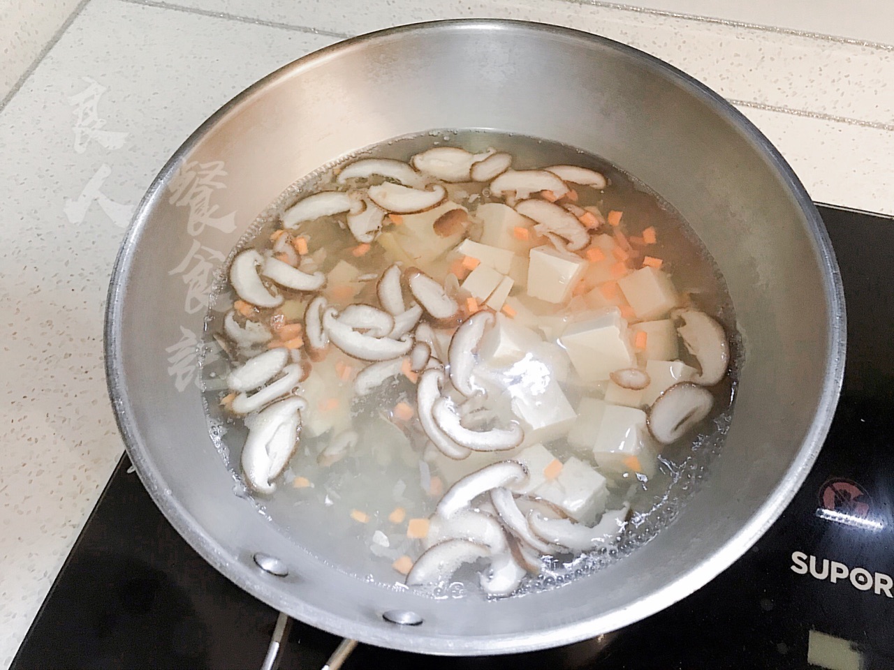 鲜美【虾丸香菇豆腐汤】