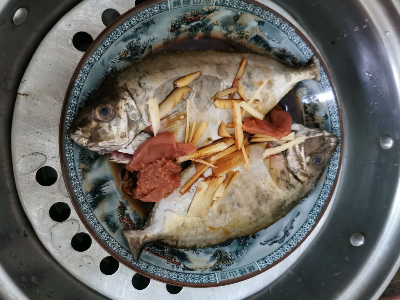 咸梅蒸泥猛鱼（娘哎鱼）