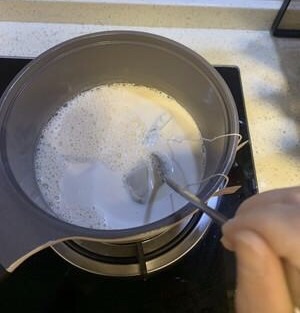 鲜奶炖燕窝
