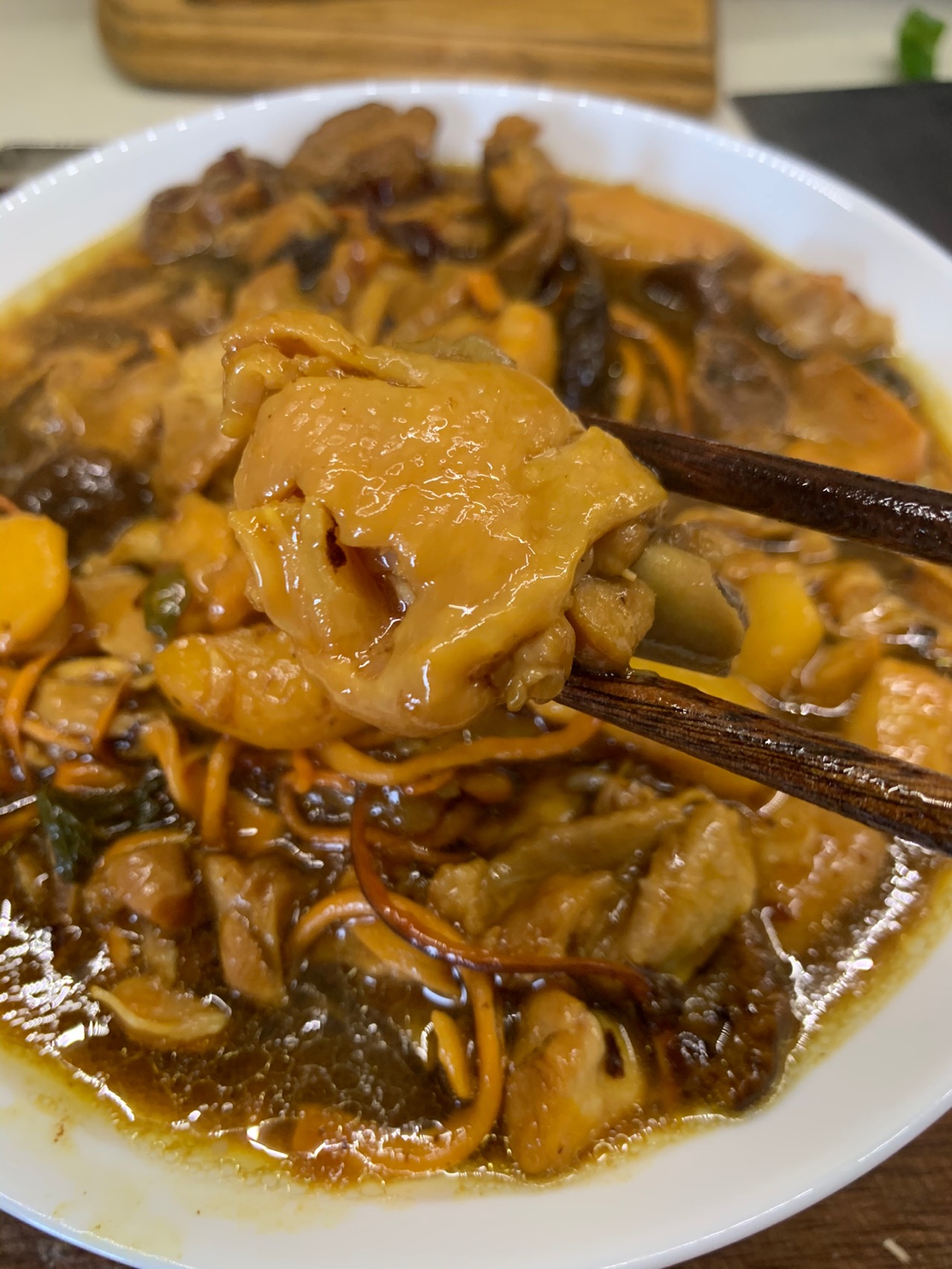 鲜嫩冬菇蒸鸡腿