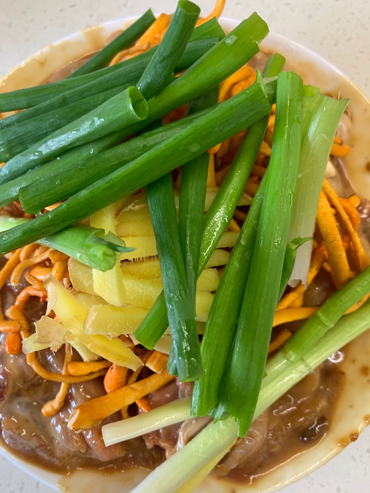 鲜嫩多汁的蒸鸡(电饭锅版)