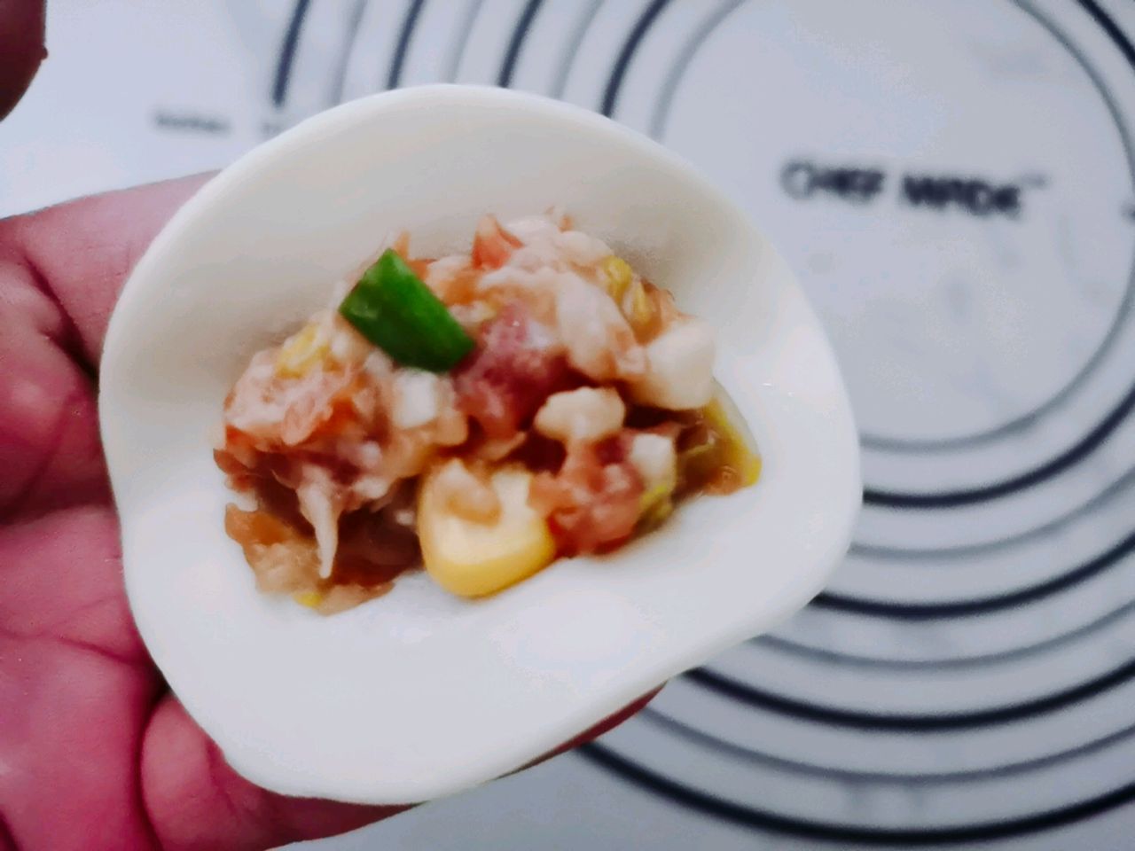 鲜嫩多汁！可煎可蒸马蹄猪肉煎饺